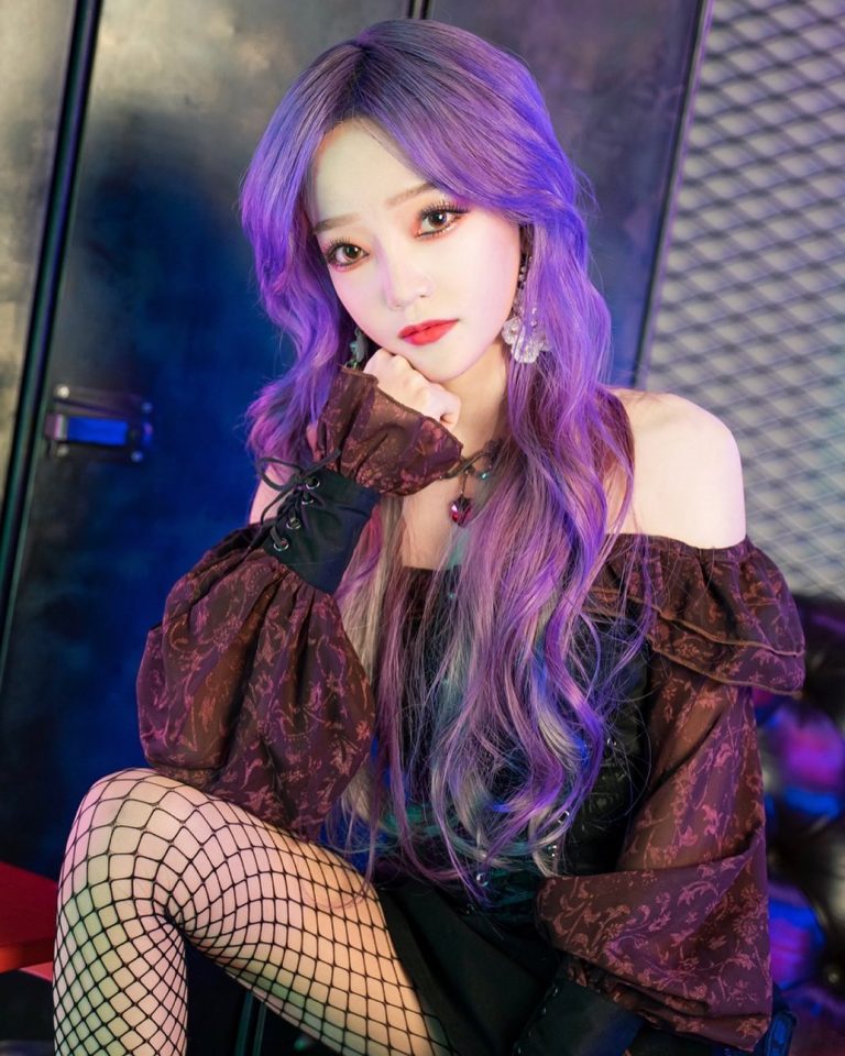 Yeongeun (Rolling Quartz Member) Age, Bio, Wiki, Facts & More - Kpop