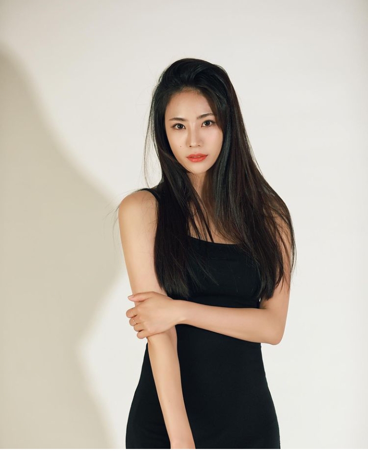 Jeon Youl (Singer) Age, Bio, Wiki, Facts & More - Kpop Members Bio