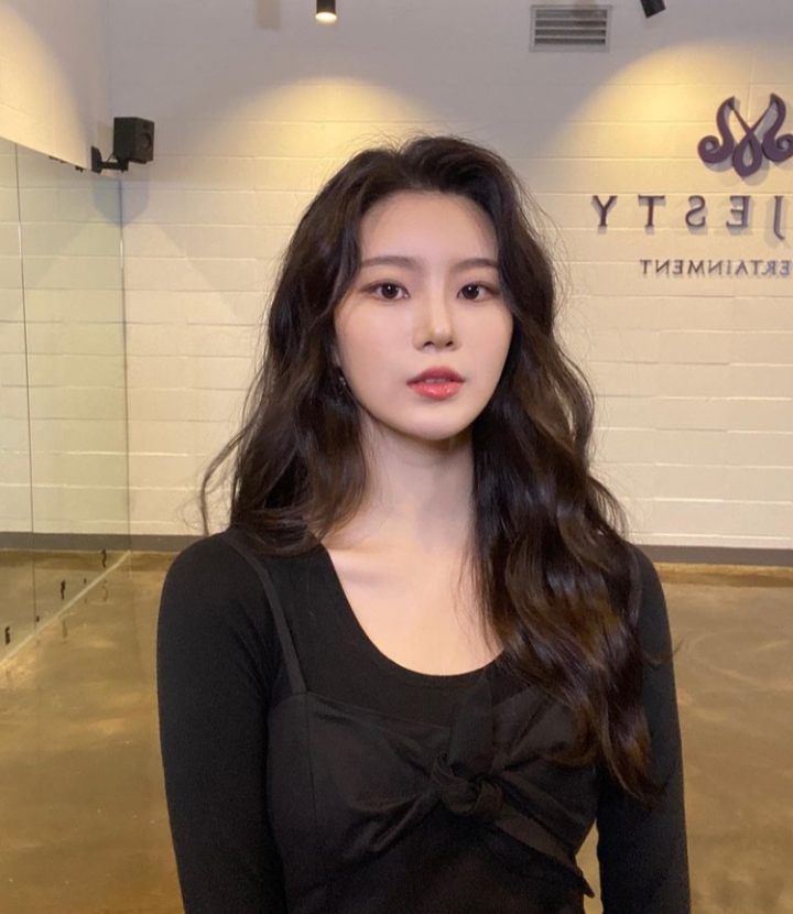 Mini (Purple Beck Member) Age, Bio, Wiki, Facts & More - Kpop Members Bio