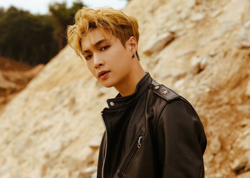 Lay (EXO Member) Age, Bio, Wiki, Facts & More