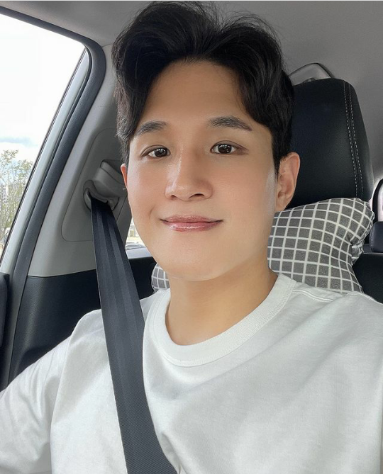 Hyun Daein (Singer) Age, Bio, Wiki, Facts & More - Kpop Members Bio