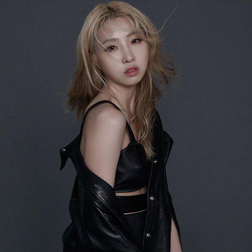 Minzy (Unnies Member) Age, Bio, Wiki, Facts & More - Kpop Members Bio