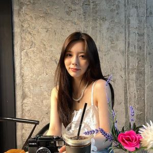 Eunchae (DIA Members)Age, Bio, Wiki, Facts & More) - Kpop Members Bio