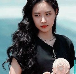 Kim Naeun (Singer) Age, Bio, Wiki, Facts & More