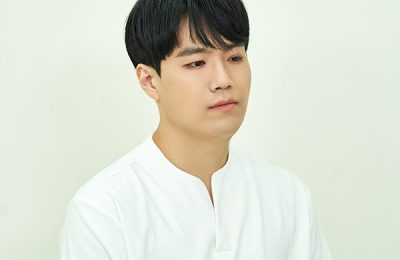 Deokhwan (Singer) Age, Bio, Wiki, Facts & More